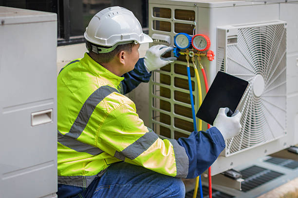 Professional Hvac Installation technician working in Clayton, MO